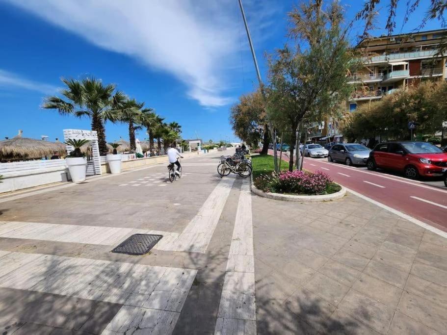 Appartamento In Zona Centrale Dimora Fiducia Pescara Exterior foto